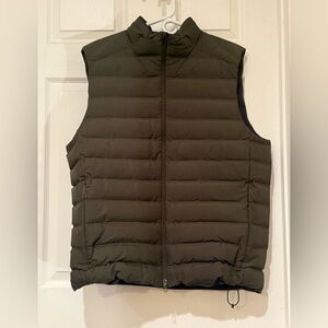 lululemon athletica Men's Dark Green Puffer Vest
